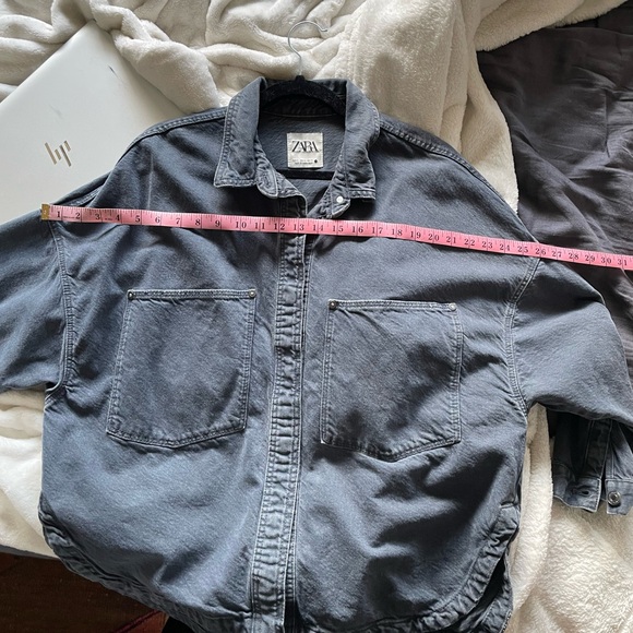 SOLD - Zara oversized button down shirt - Picture 7 of 8